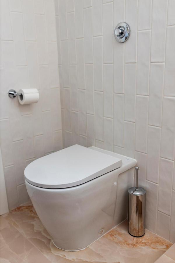 Honeybee Apartment Atenas Exterior foto